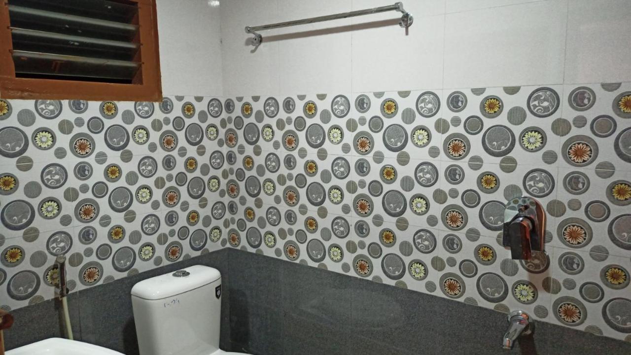 Aarthi Residency Hotel Карайкуди Екстериор снимка